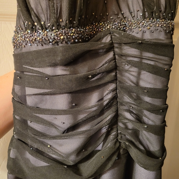 Laura Women's Size 14 Halter Mesh Lavender Sequin Below Knee Occasion Dress - Picture 3 of 5